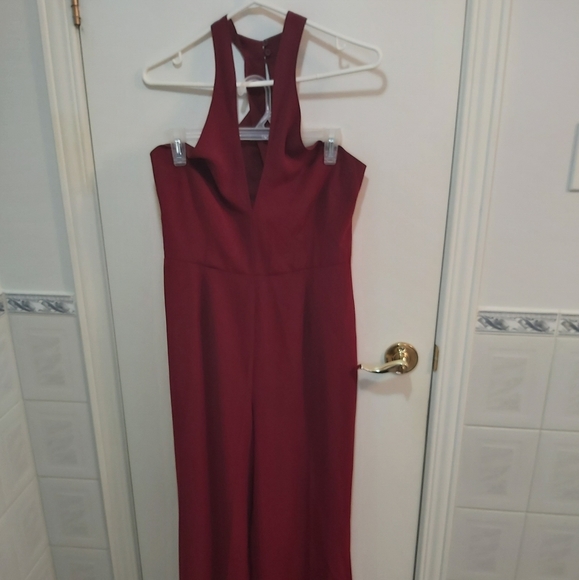 Gorgeous maroon jumpsuit - Picture 3 of 5